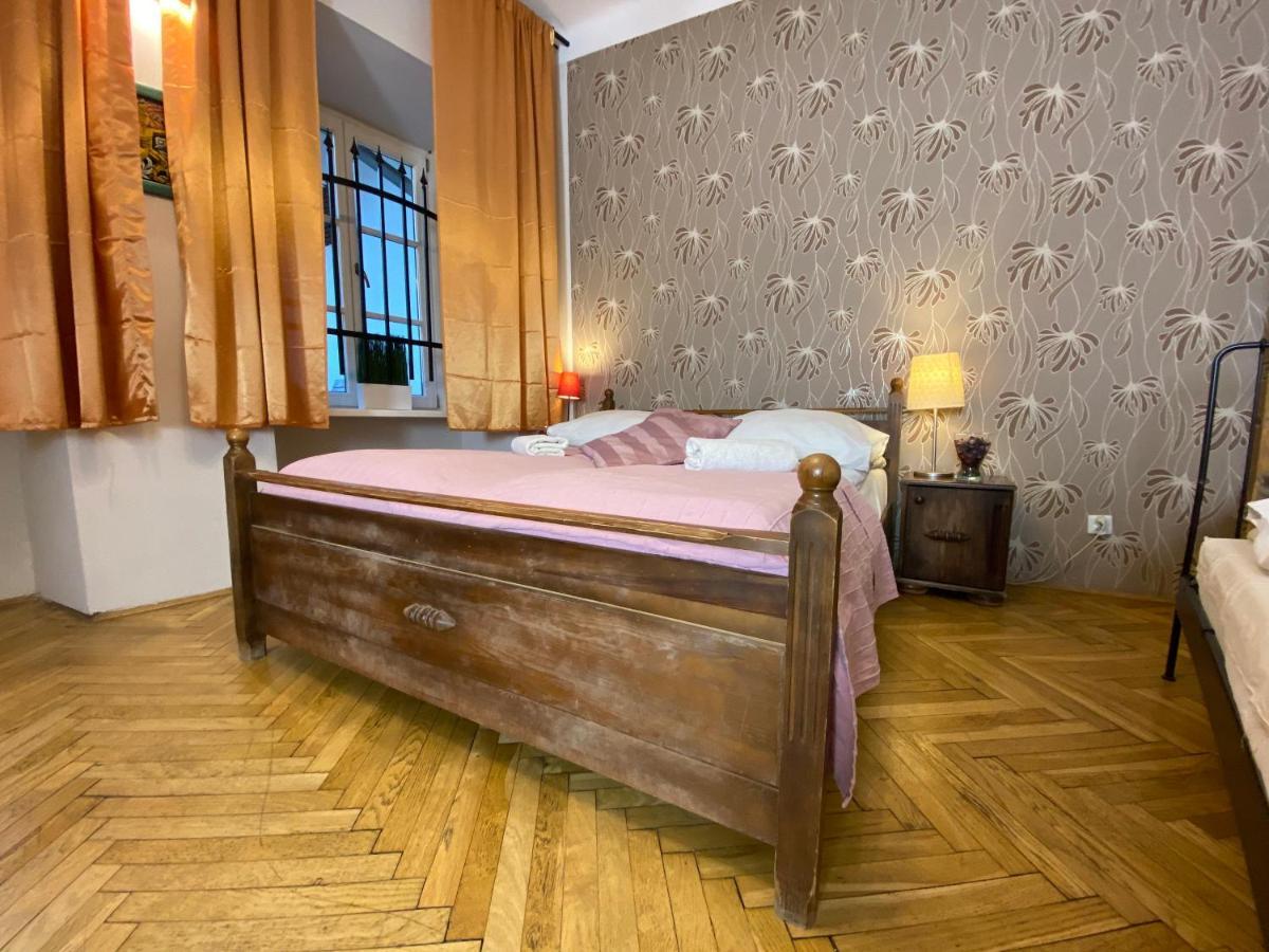 P&j Grodzka Apartamento